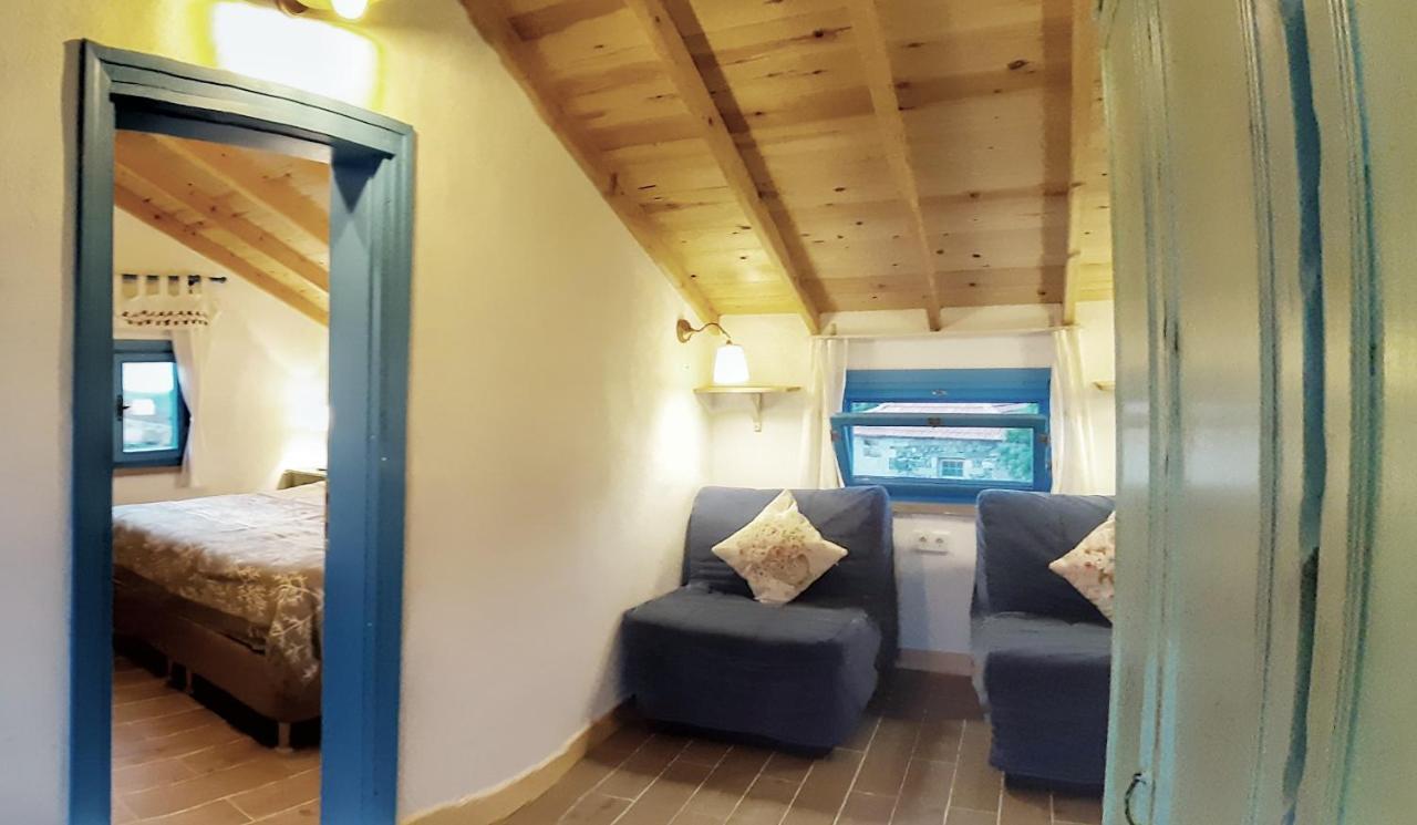 Alterna Koey Evi Guest House Ayvacik ภายนอก รูปภาพ